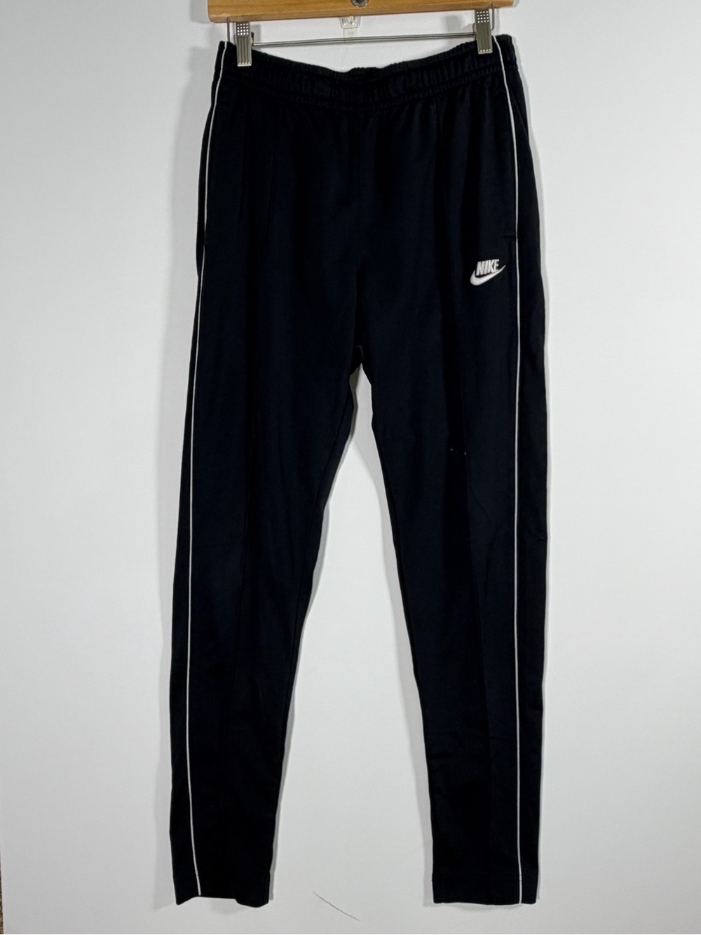 Nike Men’s Club Polyknit Black Joggers with White Side Piping